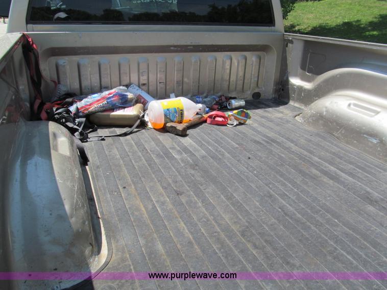 image for item C2197 2004 Dodge Ram 2500HD SLT quad cab pickup truck