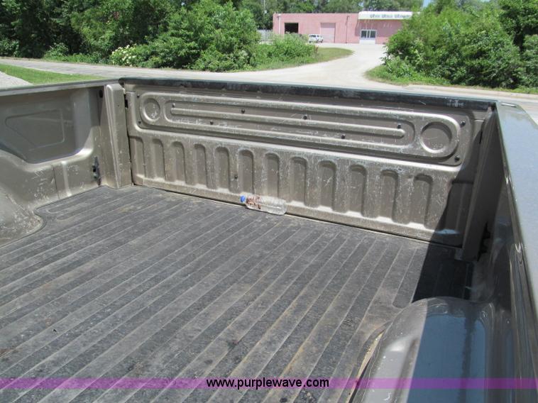 image for item C2197 2004 Dodge Ram 2500HD SLT quad cab pickup truck