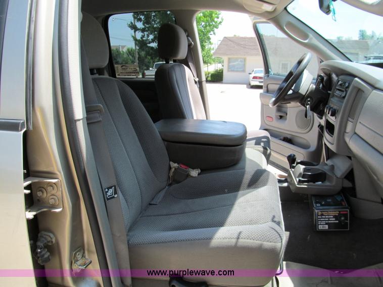 image for item C2197 2004 Dodge Ram 2500HD SLT quad cab pickup truck