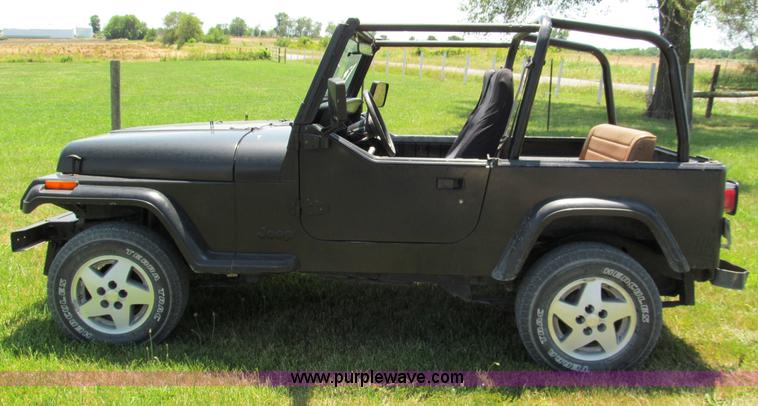 image for item C2206 1994 Jeep Wrangler