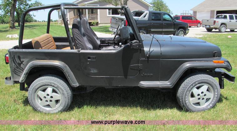 image for item C2206 1994 Jeep Wrangler