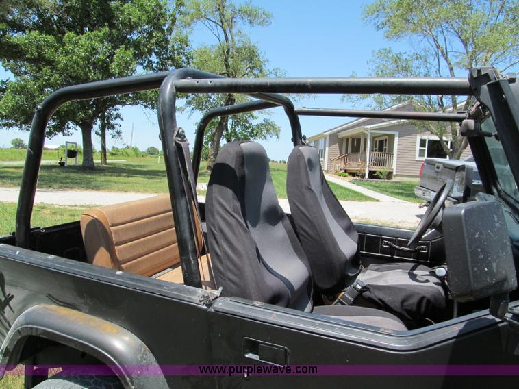 image for item C2206 1994 Jeep Wrangler