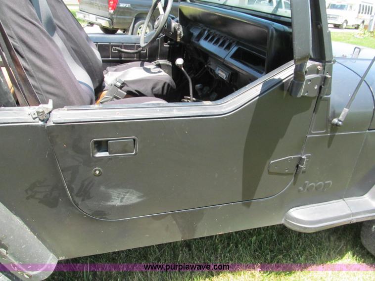 image for item C2206 1994 Jeep Wrangler
