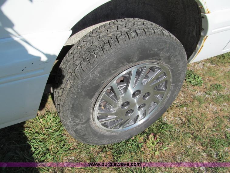 image for item C2210 1995 Dodge Grand Caravan SE van