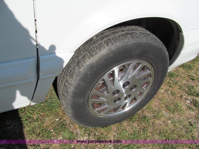 image for item C2210 1995 Dodge Grand Caravan SE van