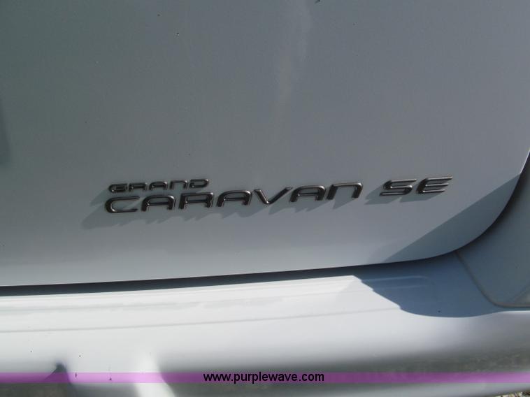image for item C2210 1995 Dodge Grand Caravan SE van
