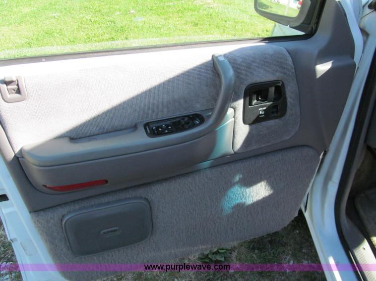 image for item C2210 1995 Dodge Grand Caravan SE van