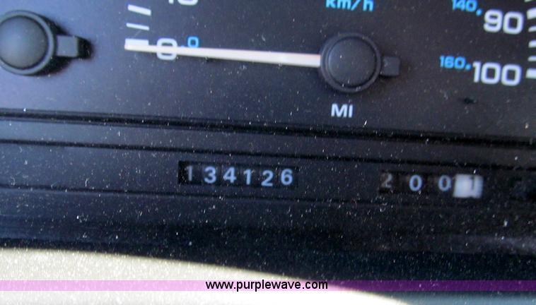 image for item C2210 1995 Dodge Grand Caravan SE van
