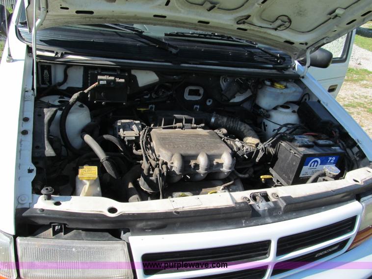 image for item C2210 1995 Dodge Grand Caravan SE van