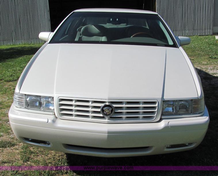 image for item C2211 2002 Cadillac Eldorado ETC