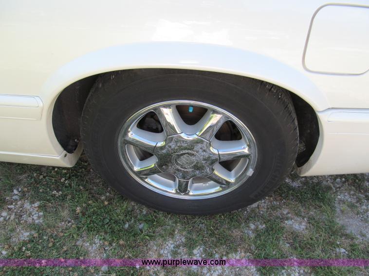 image for item C2211 2002 Cadillac Eldorado ETC