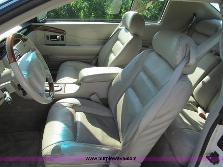 image for item C2211 2002 Cadillac Eldorado ETC