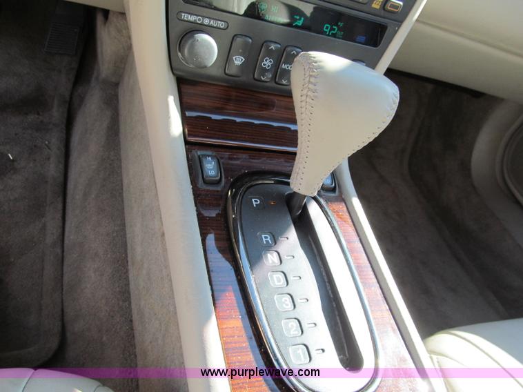 image for item C2211 2002 Cadillac Eldorado ETC