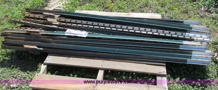 image for item C2213 (50) T-posts