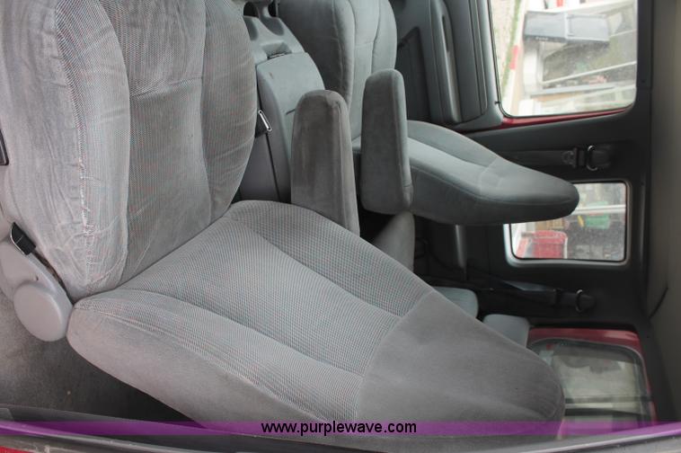 image for item C2520 1994 Ford F150 XLT extended cab pickup truck