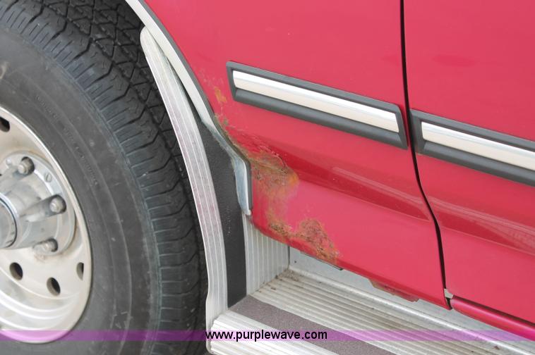 image for item C2520 1994 Ford F150 XLT extended cab pickup truck