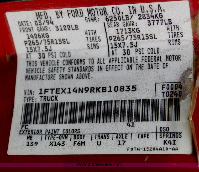 image for item C2520 1994 Ford F150 XLT extended cab pickup truck