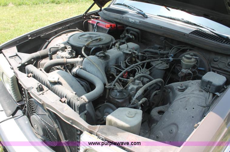 image for item C2527 1977 Mercedes Benz 240D