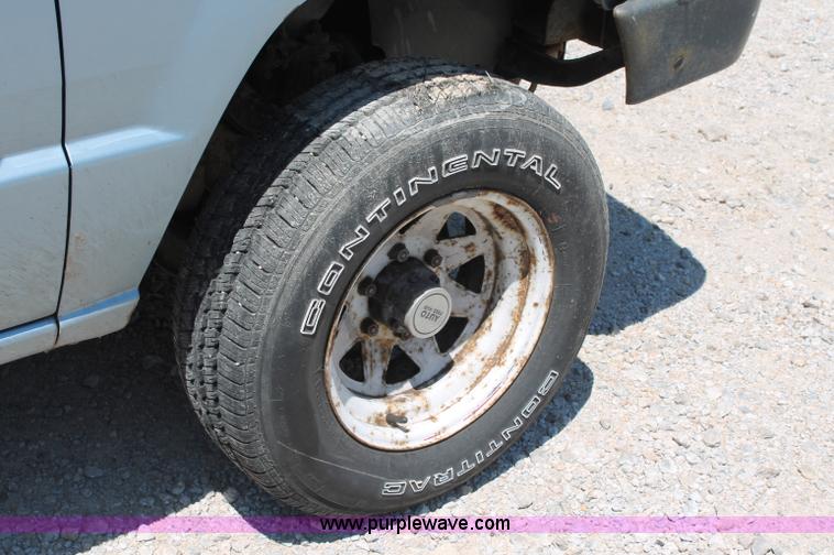 image for item C2565 1988 Dodge Ram 50 pickup truck