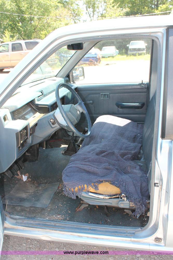 image for item C2565 1988 Dodge Ram 50 pickup truck