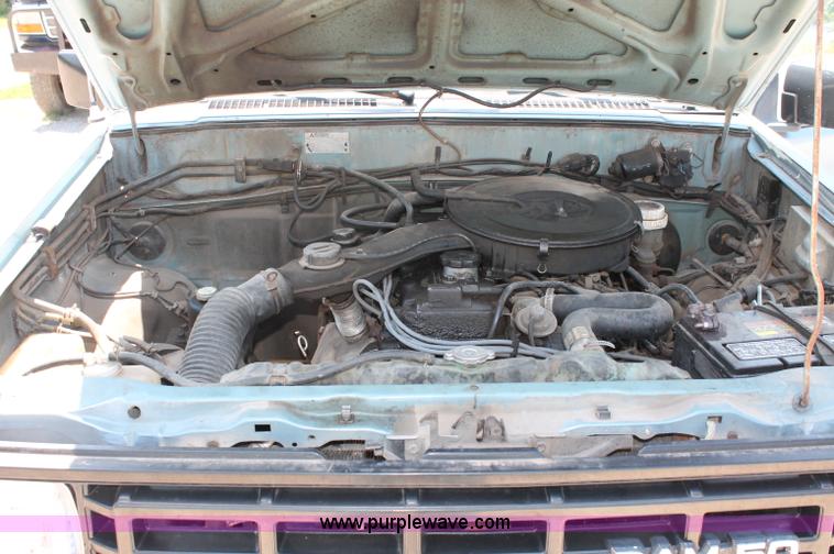 image for item C2565 1988 Dodge Ram 50 pickup truck