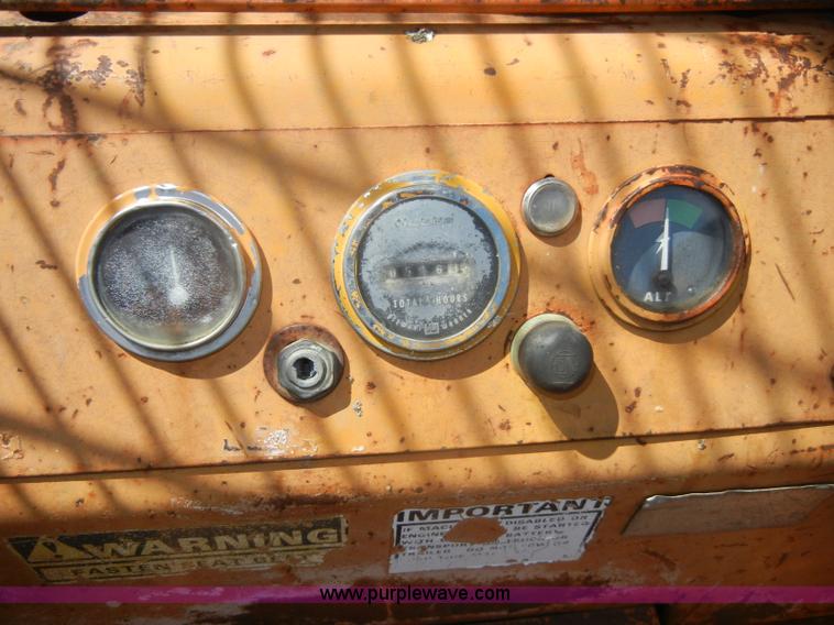 image for item D4130 1981 Case 1835 skid steer