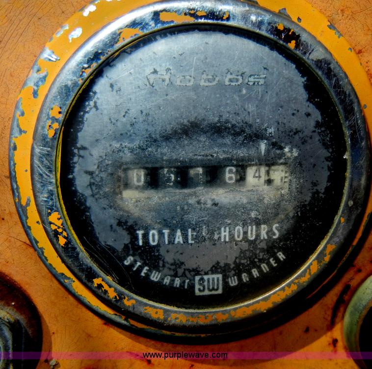 image for item D4130 1981 Case 1835 skid steer