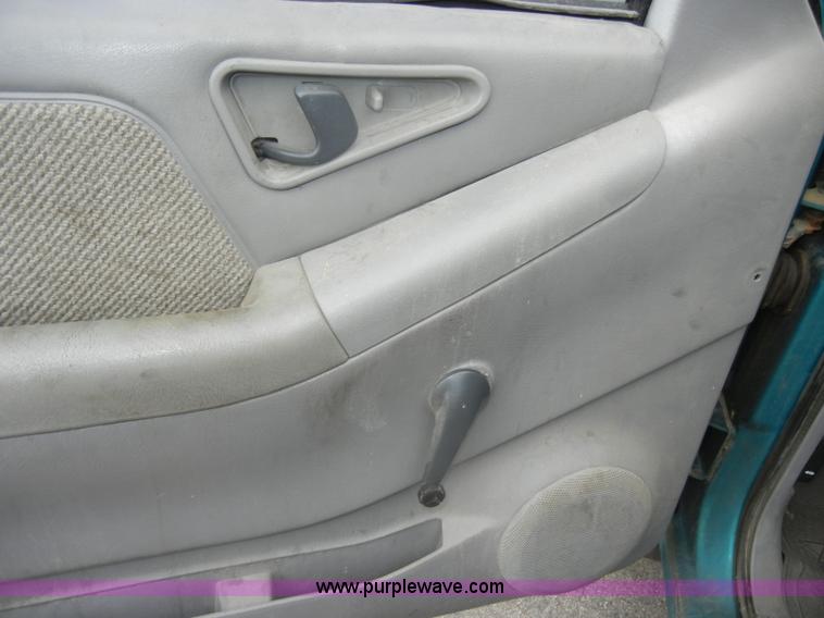 image for item D4141 1995 Chevrolet S10 pickup truck