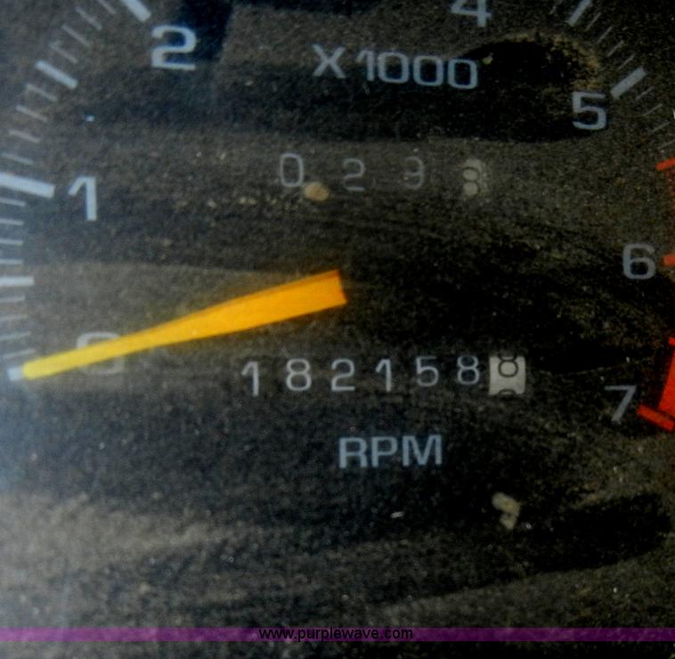 image for item D4141 1995 Chevrolet S10 pickup truck