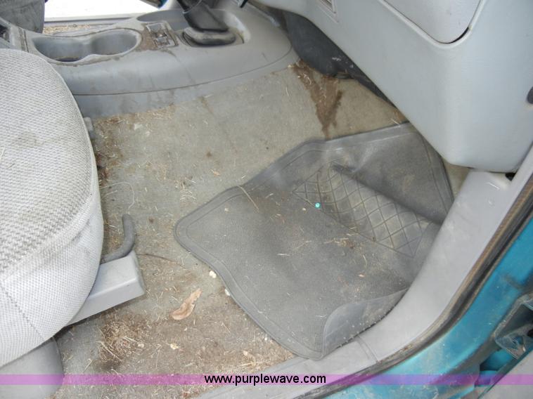 image for item D4141 1995 Chevrolet S10 pickup truck