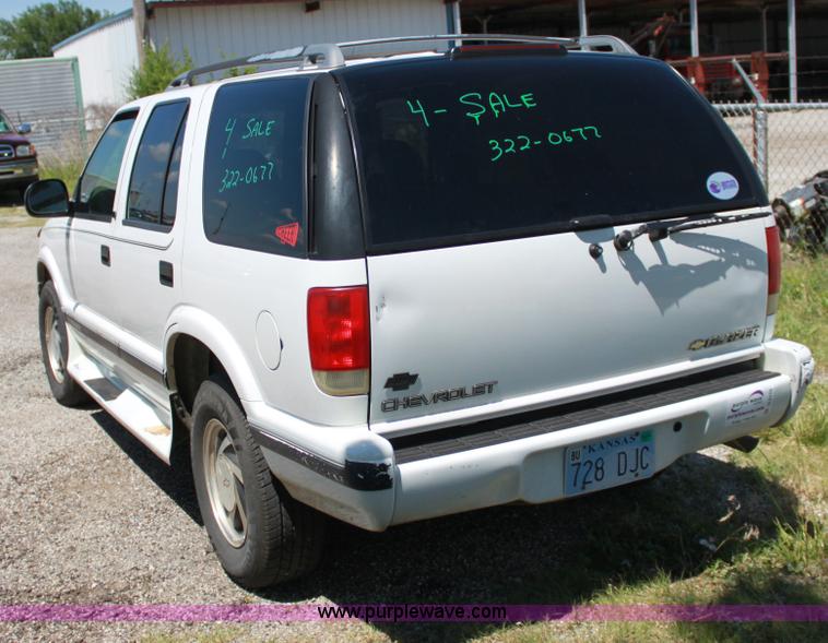 image for item D5115 1995 Chevrolet Blazer LT