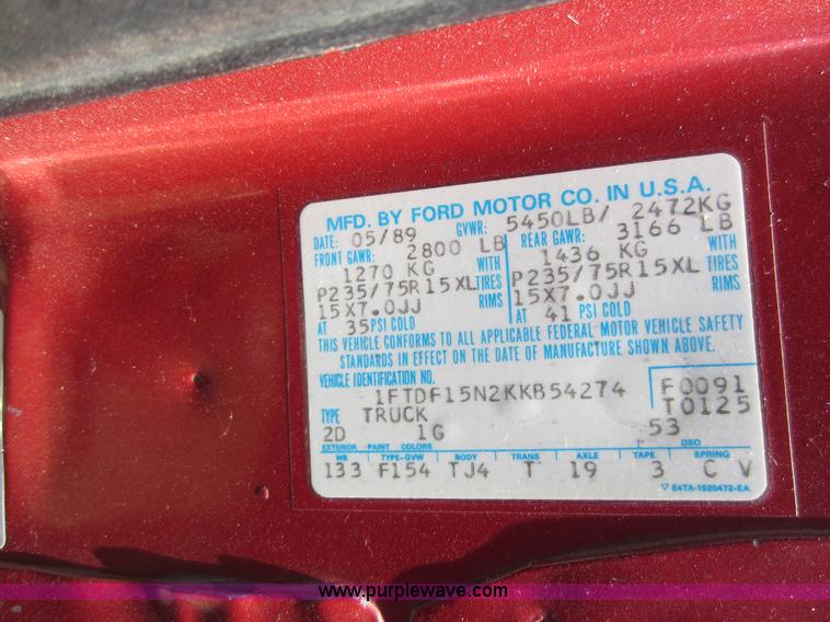 image for item D5573 1989 Ford F150 pickup truck