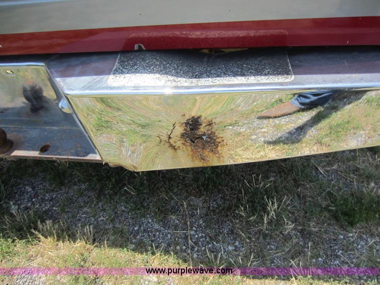 image for item D5573 1989 Ford F150 pickup truck