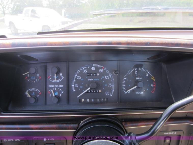 image for item D5578 1990 Ford F350 rollback wrecker truck