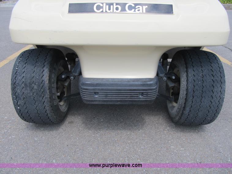 image for item D6573 1999 Ingersoll Rand Club Car golf cart