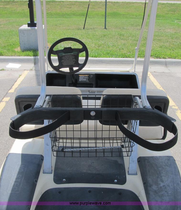 image for item D6573 1999 Ingersoll Rand Club Car golf cart