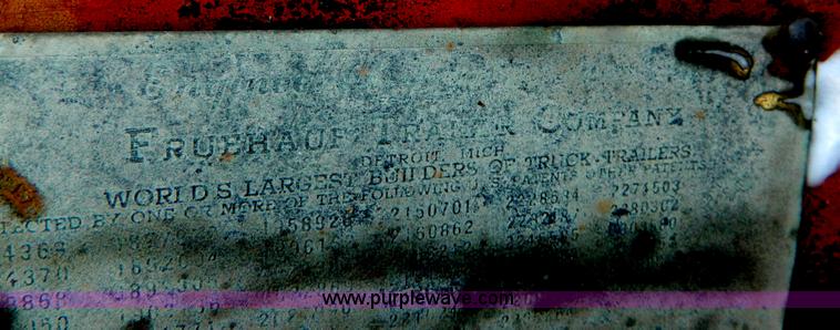 image for item M9774 1953 Fruehauf trailer