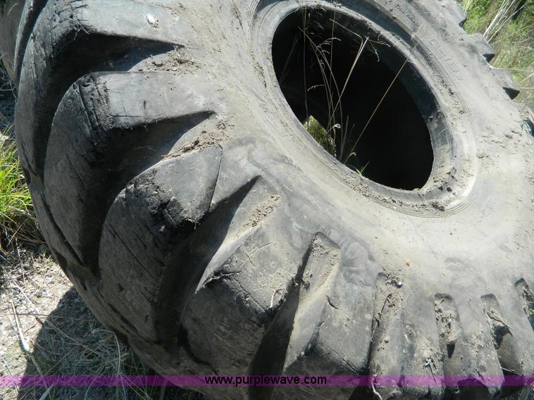 image for item M9795 (4) 26.5-25 rock tires