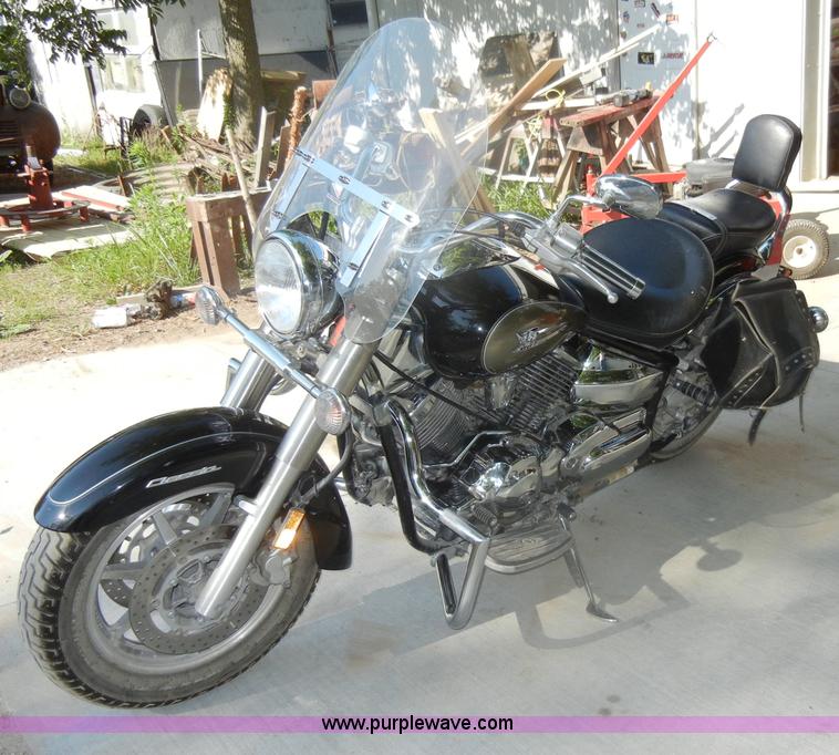 image for item N9795 2003 Yamaha V-Star Classic motorcycle