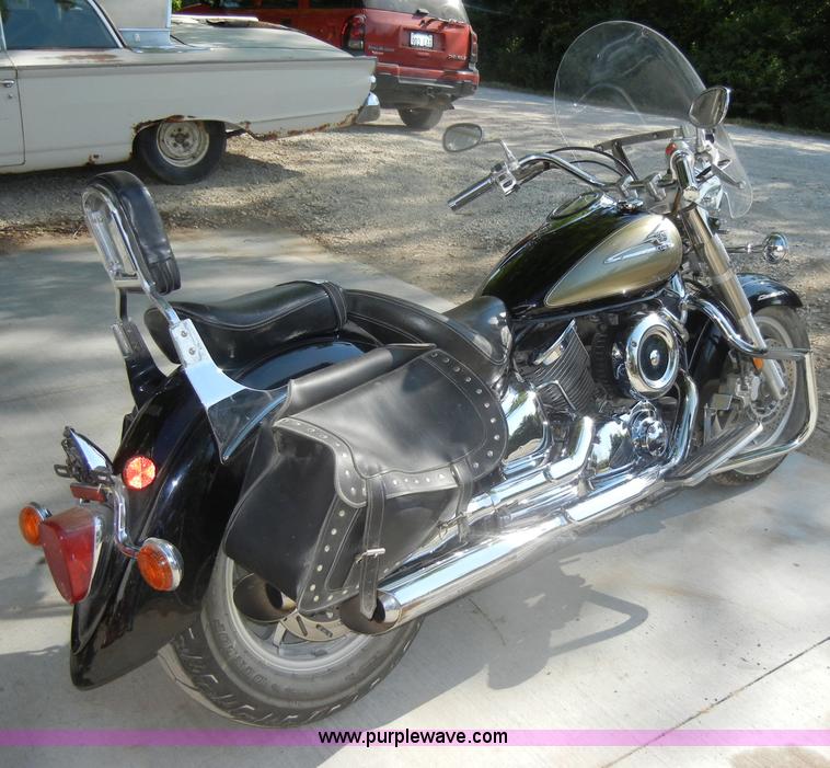 image for item N9795 2003 Yamaha V-Star Classic motorcycle