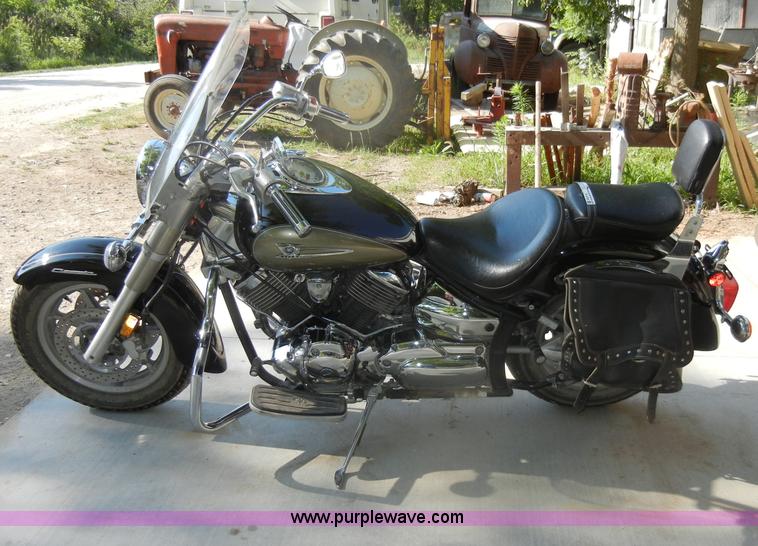 image for item N9795 2003 Yamaha V-Star Classic motorcycle