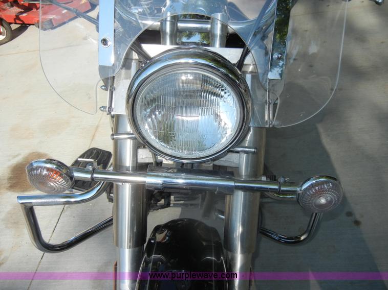 image for item N9795 2003 Yamaha V-Star Classic motorcycle