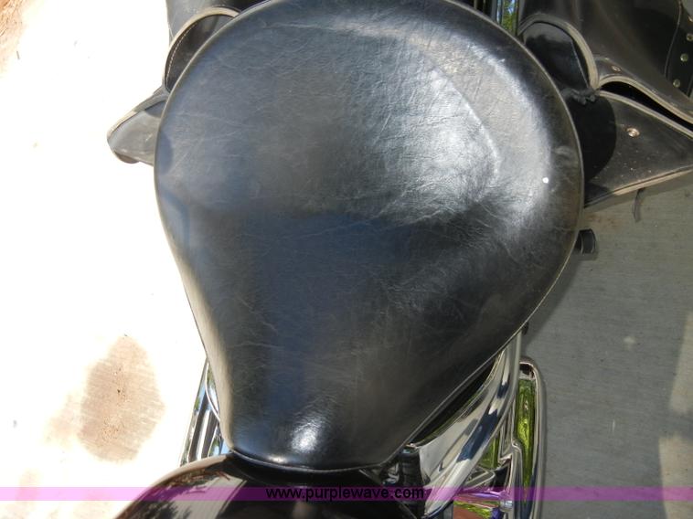 image for item N9795 2003 Yamaha V-Star Classic motorcycle