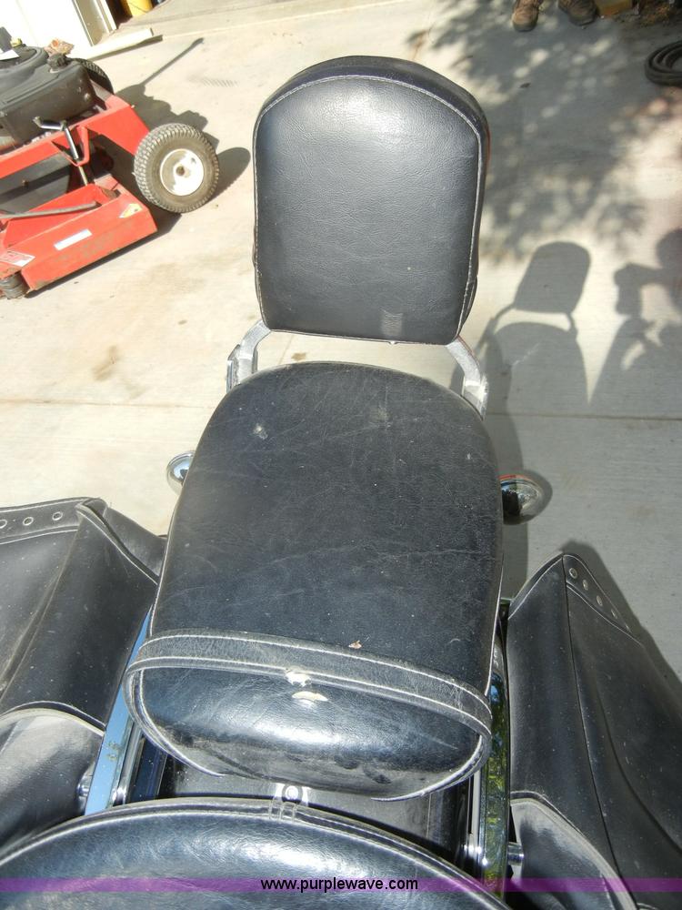 image for item N9795 2003 Yamaha V-Star Classic motorcycle