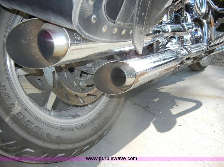 image for item N9795 2003 Yamaha V-Star Classic motorcycle