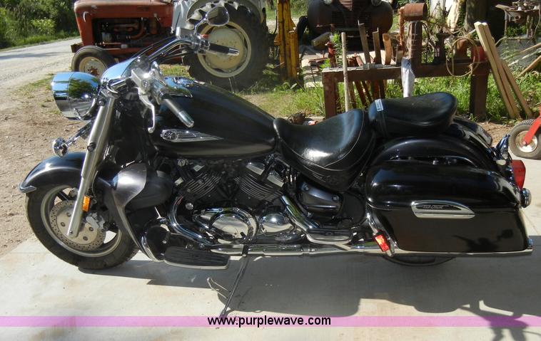 image for item N9796 2005 Yamaha Royal Star Tour Deluxe motorcycle