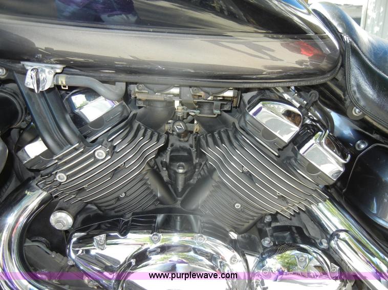 image for item N9796 2005 Yamaha Royal Star Tour Deluxe motorcycle