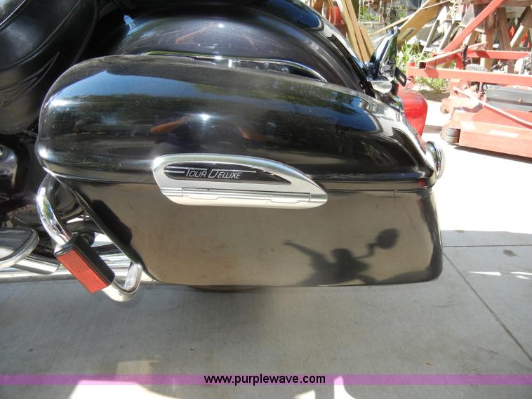 image for item N9796 2005 Yamaha Royal Star Tour Deluxe motorcycle