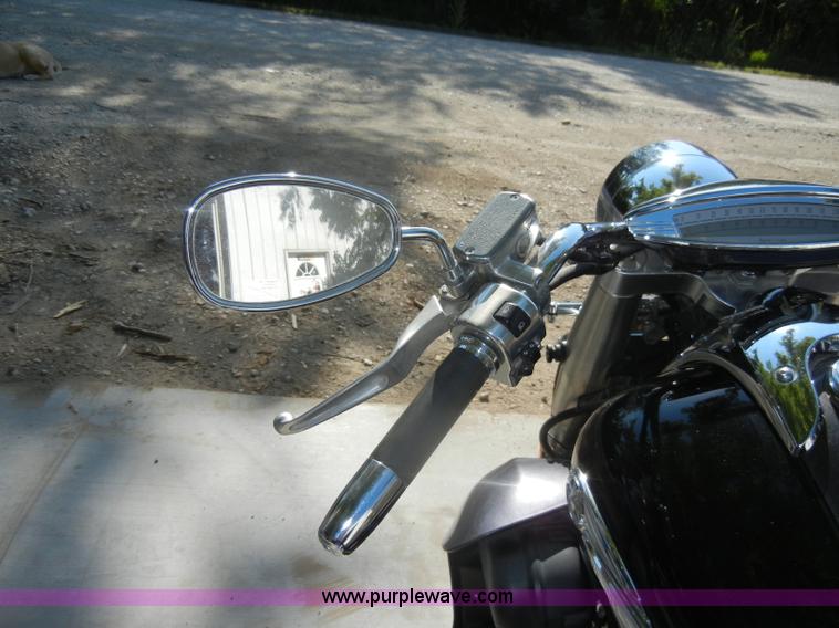 image for item N9796 2005 Yamaha Royal Star Tour Deluxe motorcycle