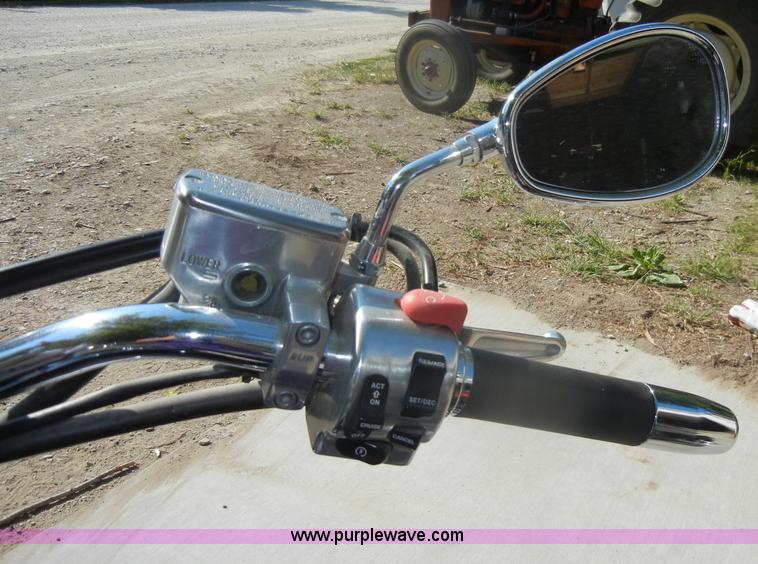 image for item N9796 2005 Yamaha Royal Star Tour Deluxe motorcycle